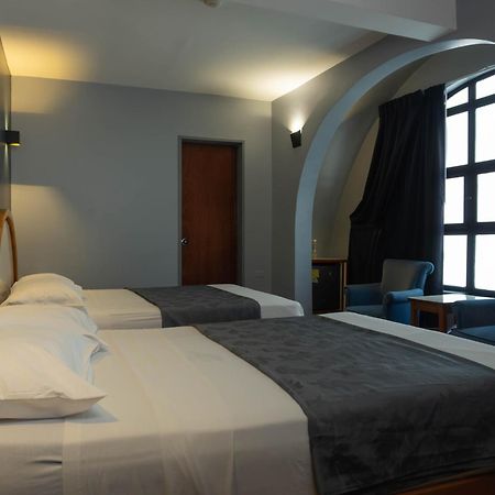 Hotel El Arroyo Каракас Экстерьер фото