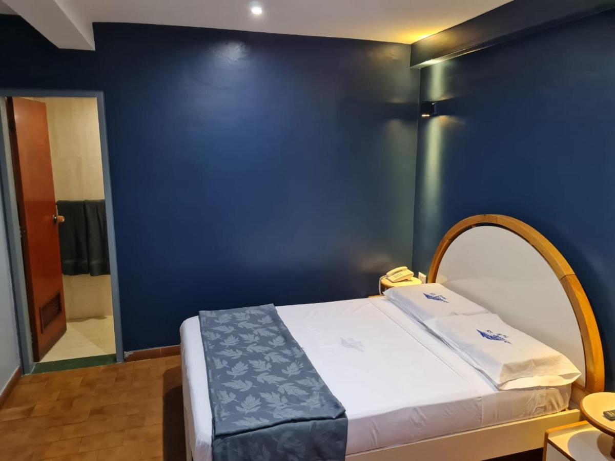 Hotel El Arroyo Каракас Экстерьер фото