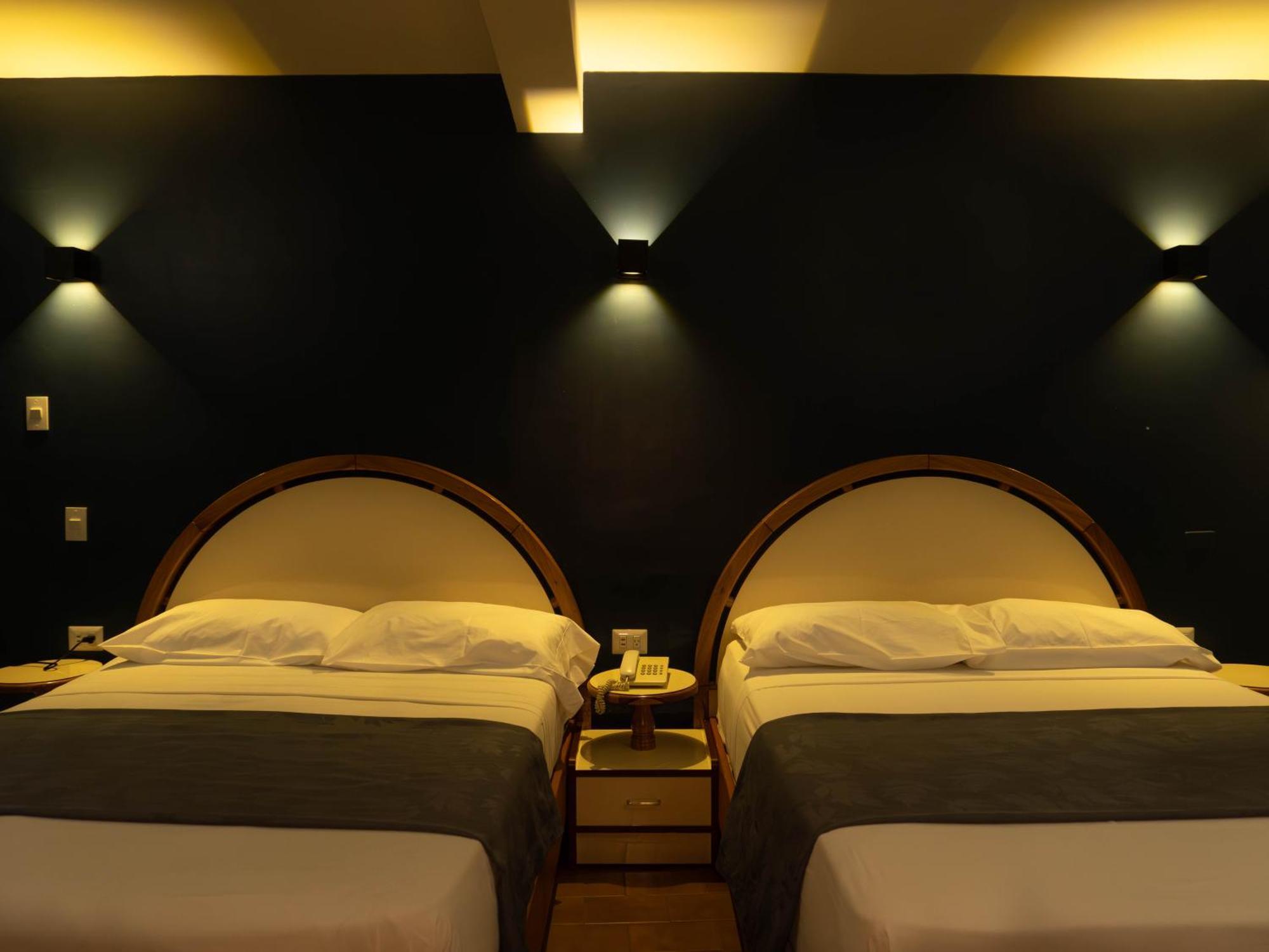 Hotel El Arroyo Каракас Экстерьер фото