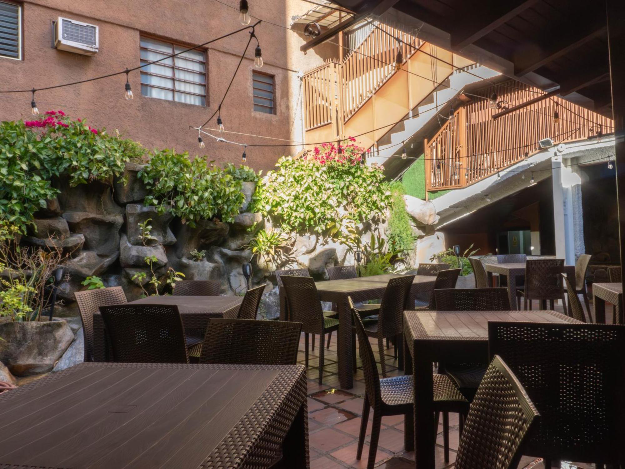 Hotel El Arroyo Каракас Экстерьер фото
