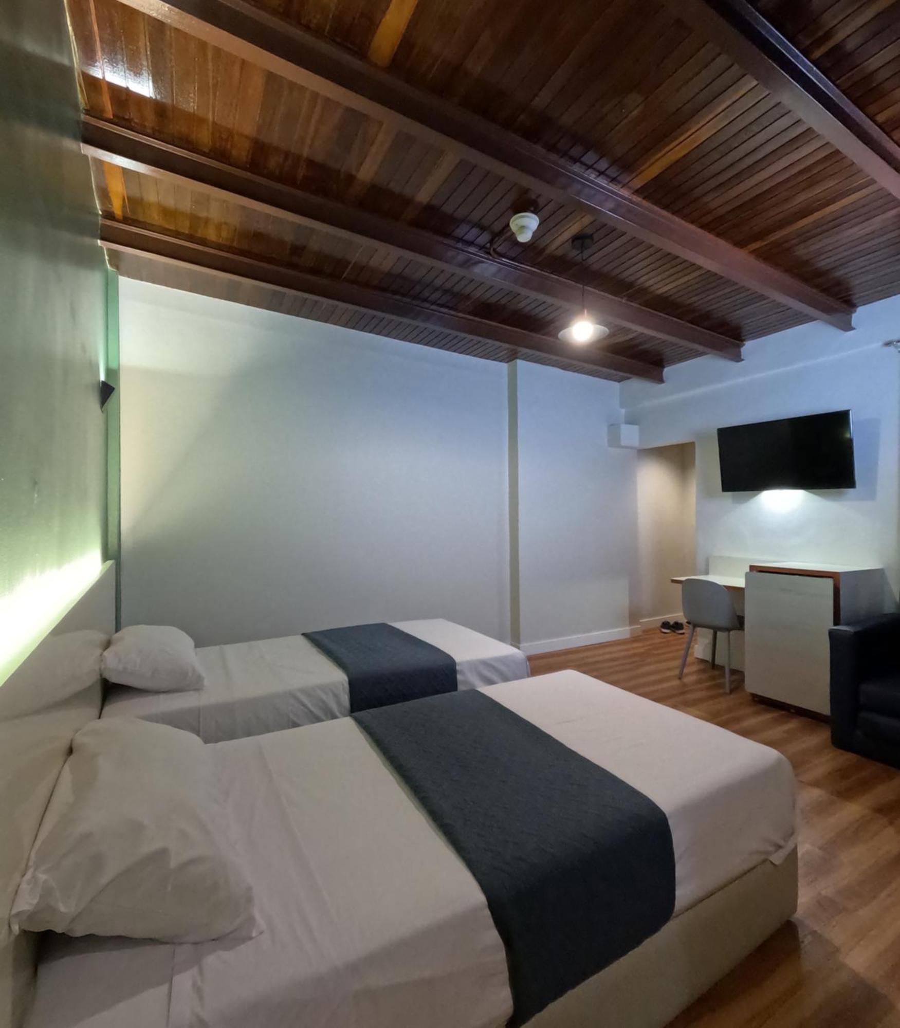 Hotel El Arroyo Каракас Экстерьер фото