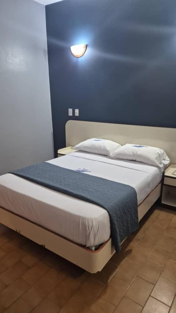 Hotel El Arroyo Каракас Экстерьер фото