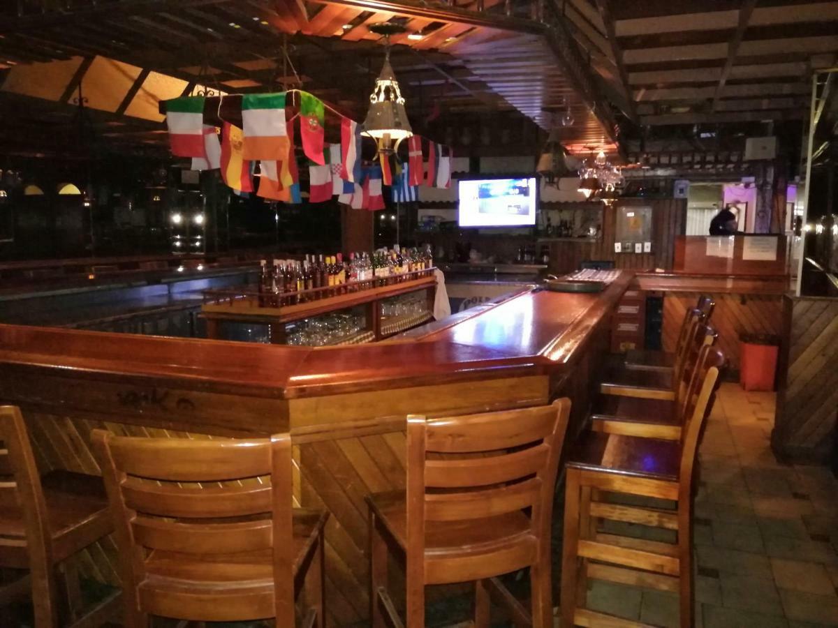 Hotel El Arroyo Каракас Экстерьер фото